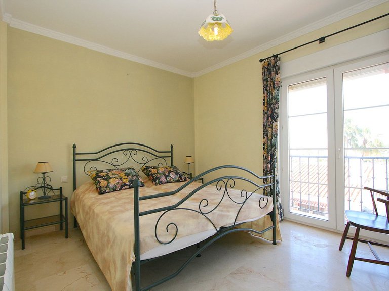 Villa for Sale in Costa del Sol Fuengirola, Malaga 13