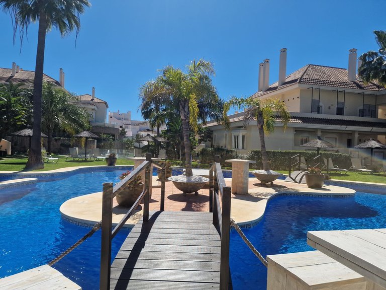 Apartment for Sale in Nueva Andalucía, Malaga 1