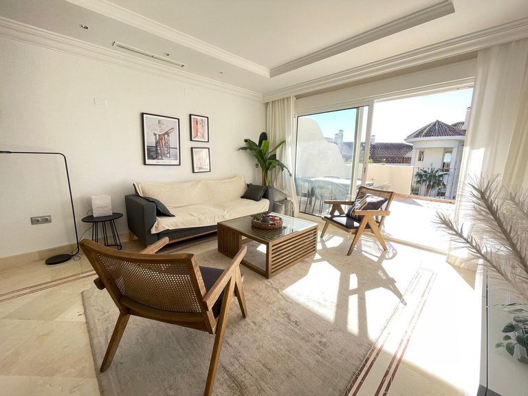 Apartment for Sale in Nueva Andalucía, Malaga 12