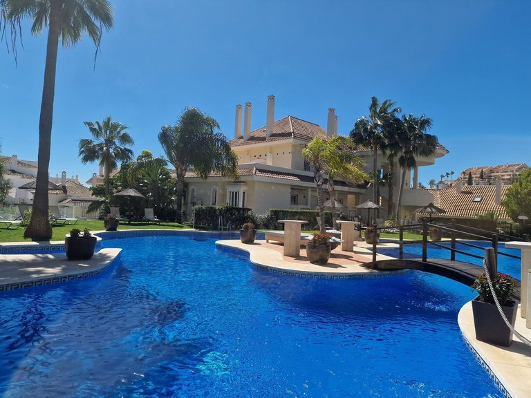 Apartment for Sale in Nueva Andalucía, Malaga 2