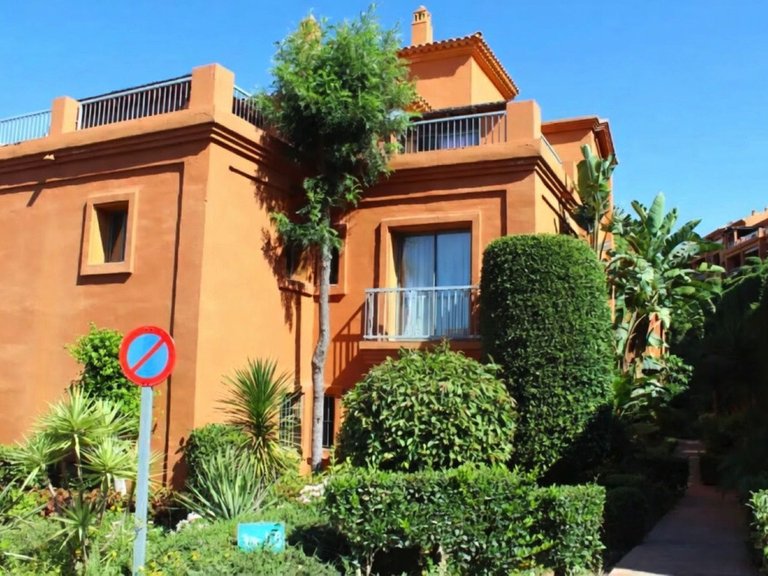 Apartment for Sale in Benahavís, Malaga 1