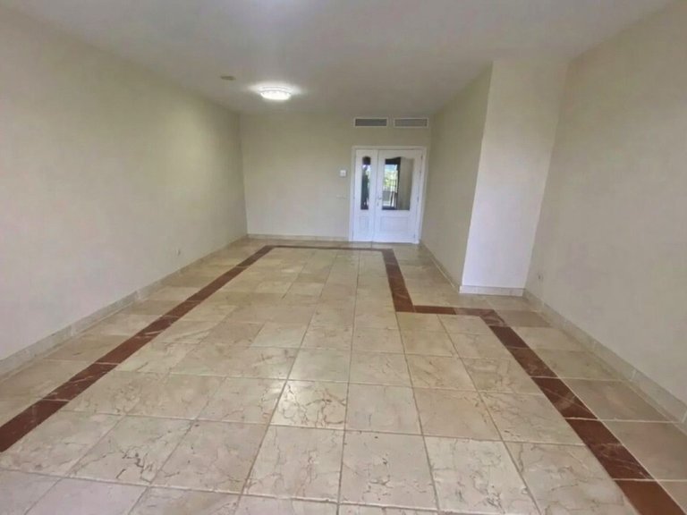 Apartment for Sale in Benahavís, Malaga 4