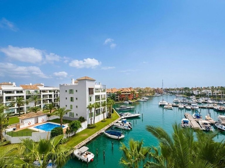 Apartment for Sale in Sotogrande, Cadiz 3