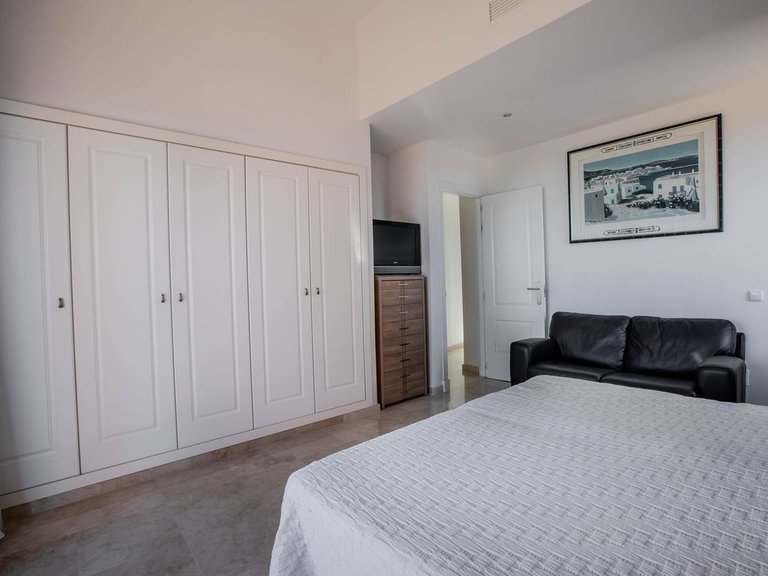 Apartment for Sale in Calahonda, Malaga 19