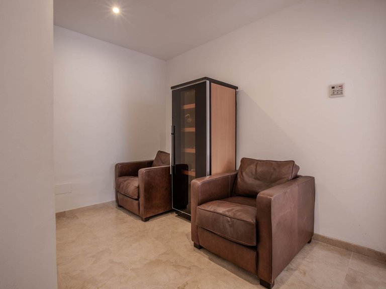 Apartment for Sale in Calahonda, Malaga 26
