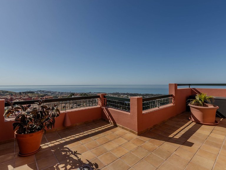 Apartment for Sale in Calahonda, Malaga 6