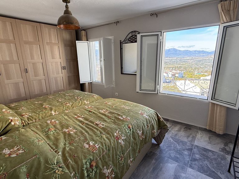 Villa for Sale in Alhaurín El Grande, Malaga 10