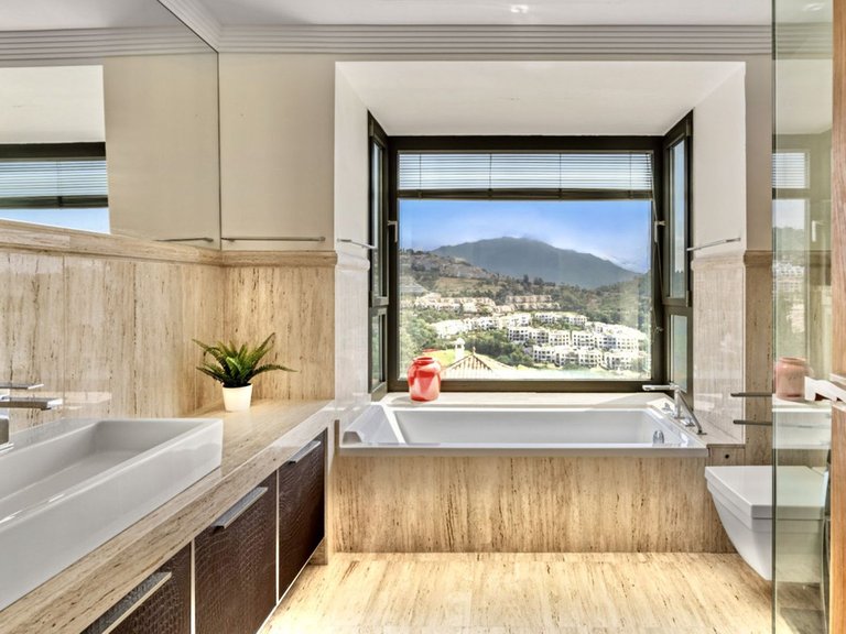 Villa for  in Costa del Sol, Los Arqueros, Malaga 29