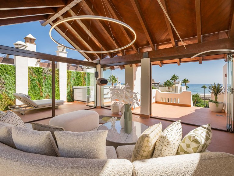 Penthouse for Sale in Estepona, Malaga 2