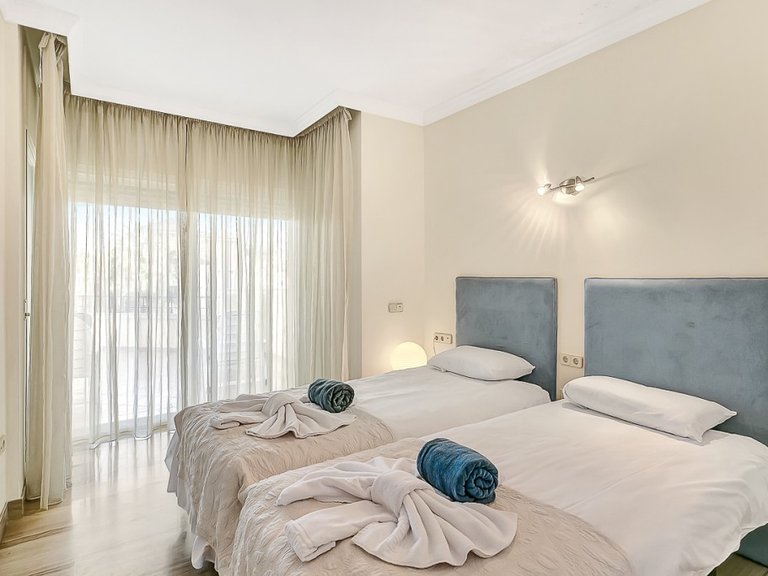 Apartment for Sale in Marbella, Malaga 18