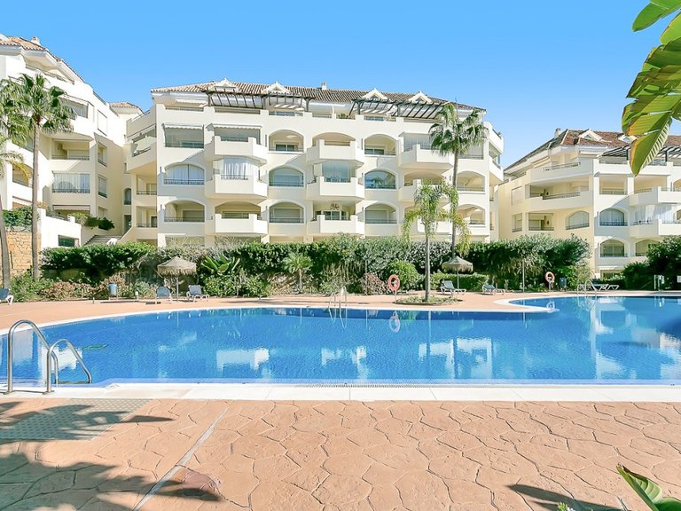 Apartment for Sale in Marbella, Malaga 25