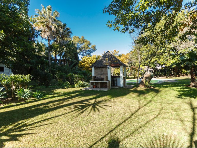 Villa for Sale in Guadalmina Baja, Malaga 3