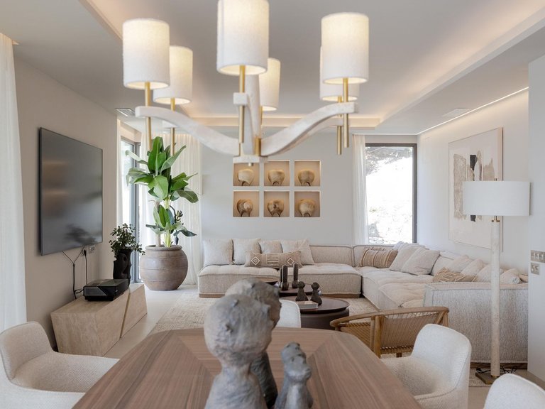 Villa for Sale in Benalmadena, Malaga 11