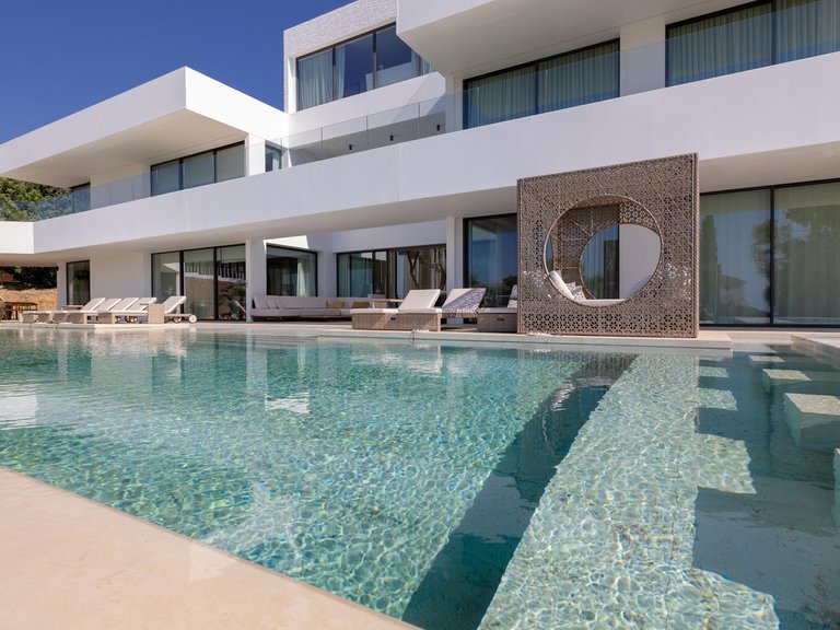 Villa for Sale in Benalmadena, Malaga 42