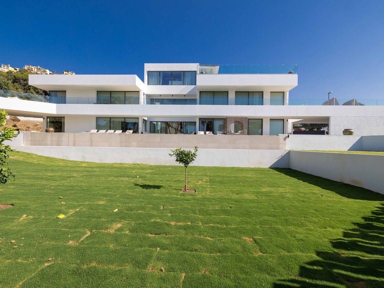 Villa for Sale in Benalmadena, Malaga 43