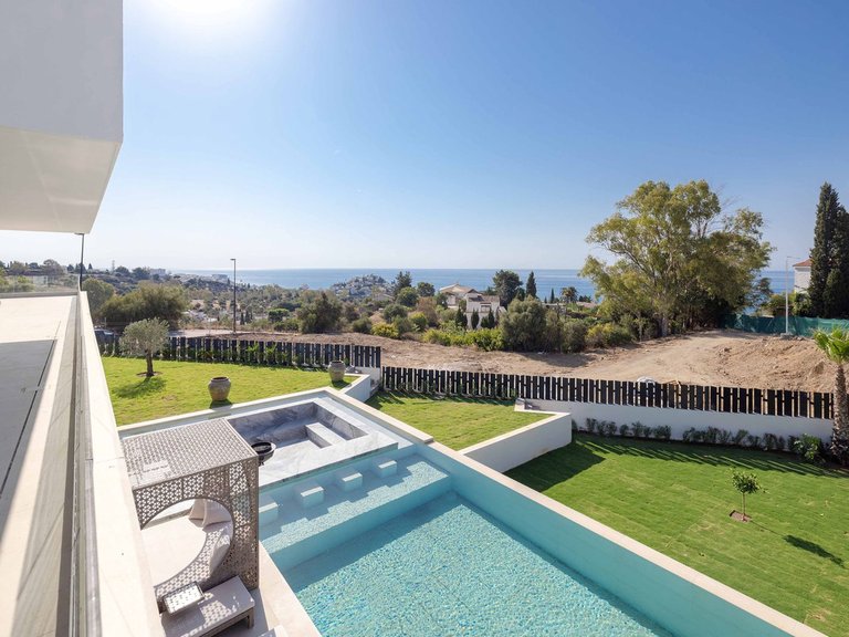 Villa for Sale in Benalmadena, Malaga 5