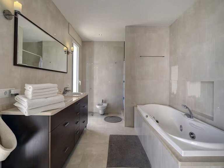 Villa for Sale in Manilva, Malaga 16