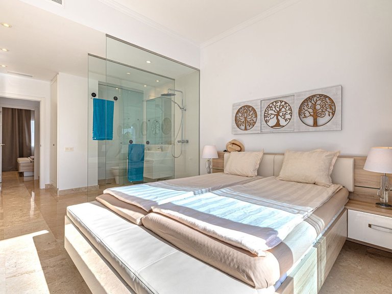Apartment for Sale in Benahavís, Malaga 15