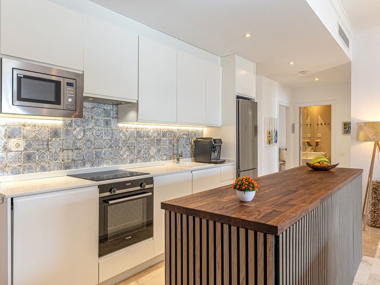 Apartment for Sale in Benahavís, Malaga 5