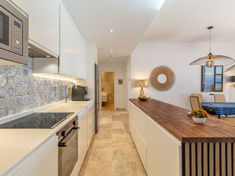 Apartment for Sale in Benahavís, Malaga 6