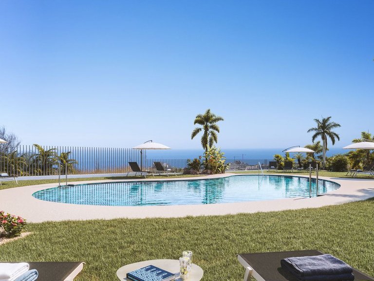 Apartment for Sale in Benalmadena, Malaga 5