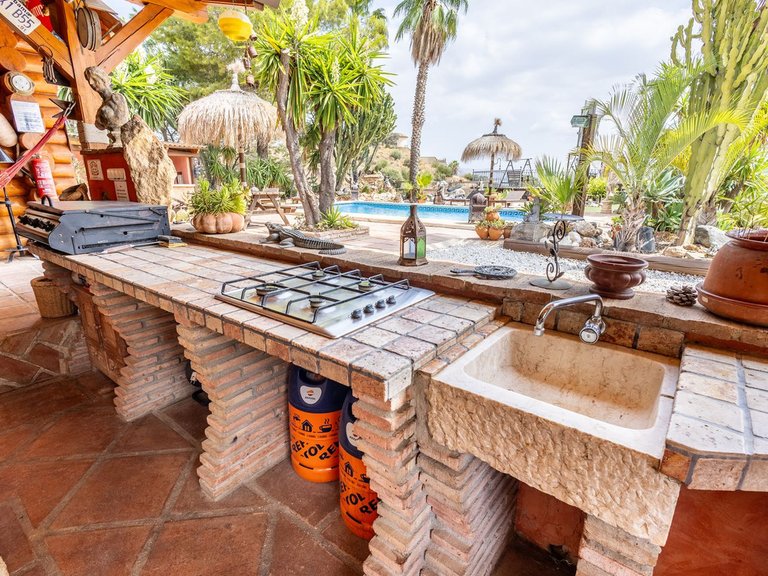 Villa for Sale in Alhaurín El Grande, Malaga 15