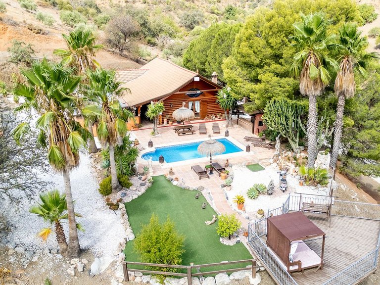 Villa for Sale in Alhaurín El Grande, Malaga 2