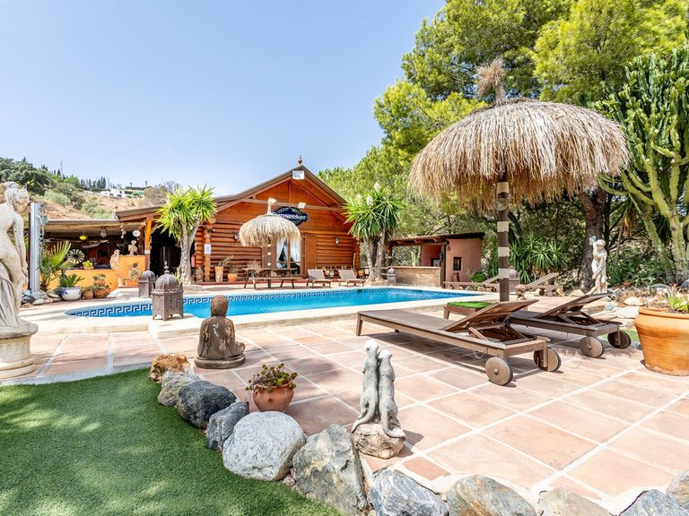 Villa for Sale in Alhaurín El Grande, Malaga 4