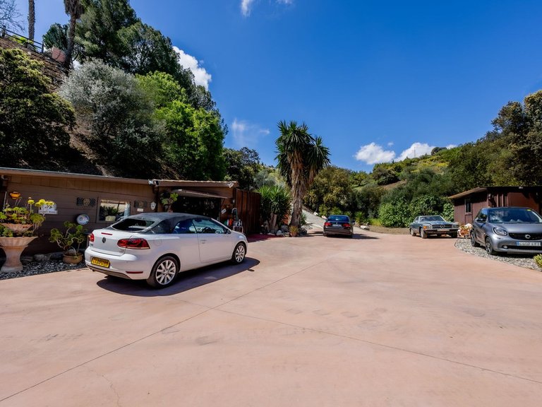 Villa for Sale in Alhaurín El Grande, Malaga 46