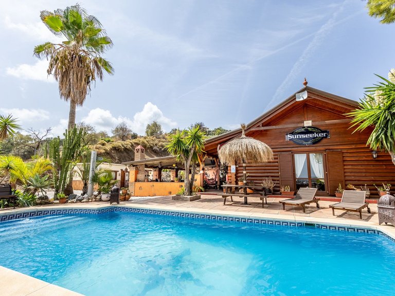 Villa for Sale in Alhaurín El Grande, Malaga 5
