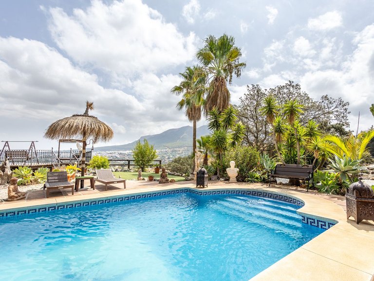 Villa for Sale in Alhaurín El Grande, Malaga 6