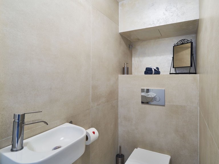 Apartment for Sale in Marbella, Malaga 15