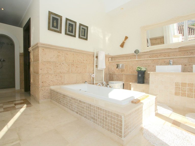 Villa for Sale in Costa del Sol Mijas, Malaga 18