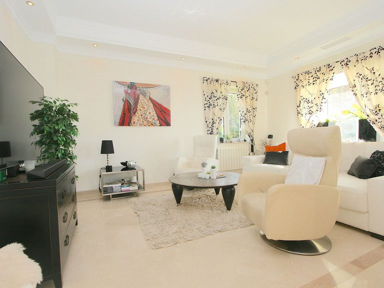 Villa for Sale in Costa del Sol Mijas, Malaga 5