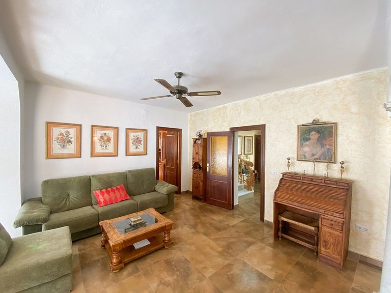 Villa for Sale in Guadalmina Alta, Malaga 18