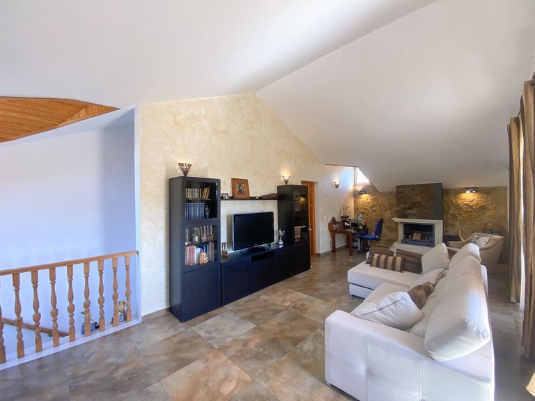 Villa for Sale in Guadalmina Alta, Malaga 5