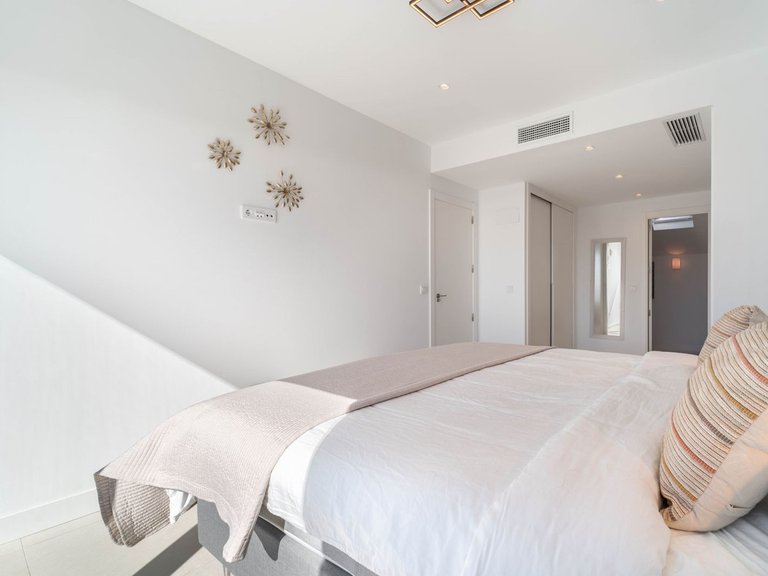 Apartment for Sale in Fuengirola, Malaga 26