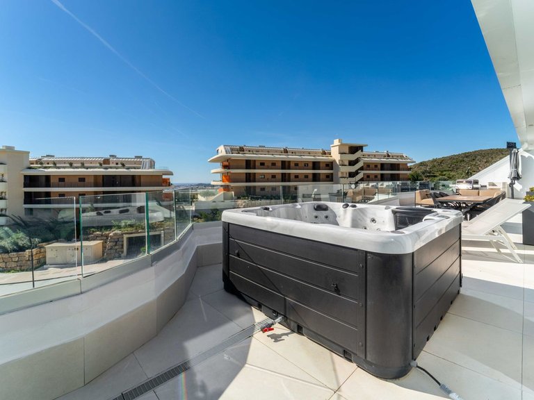 Apartment for Sale in Fuengirola, Malaga 32