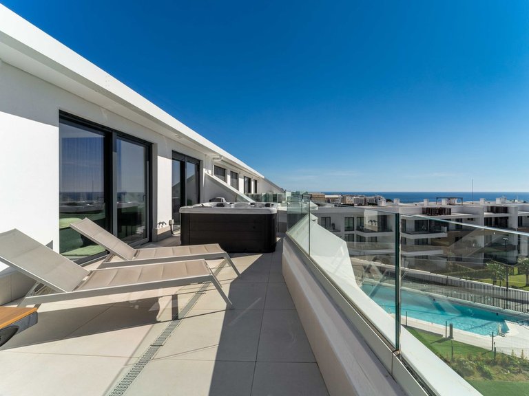 Apartment for Sale in Fuengirola, Malaga 41