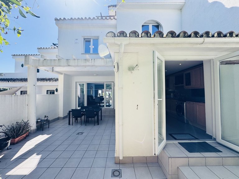Villa for Sale in La Duquesa, Malaga 13