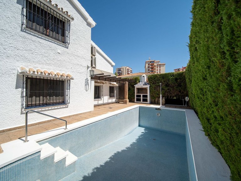 Villa for Sale in Fuengirola, Malaga 4