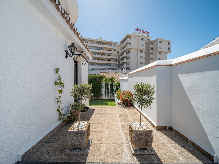Villa for Sale in Fuengirola, Malaga 40