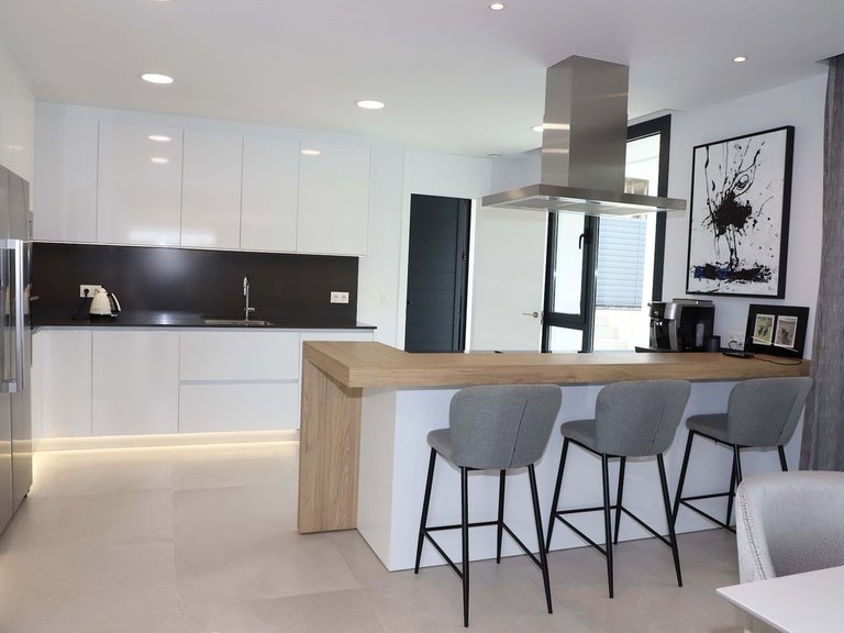 Apartment for Sale in Costa del Sol, New Golden Mile, Malaga 13