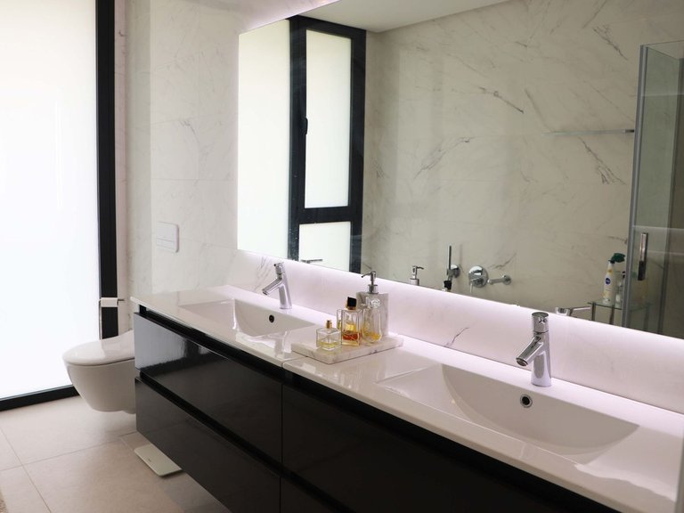 Apartment for Sale in Costa del Sol, New Golden Mile, Malaga 24