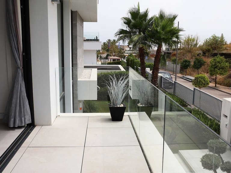 Apartment for Sale in Costa del Sol, New Golden Mile, Malaga 30