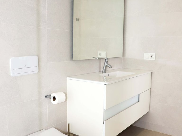 Apartment for Sale in Costa del Sol, New Golden Mile, Malaga 34