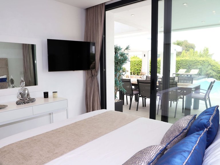 Apartment for Sale in Costa del Sol, New Golden Mile, Malaga 36
