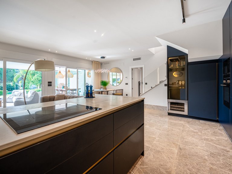 Villa for Sale in Marbella, Malaga 15