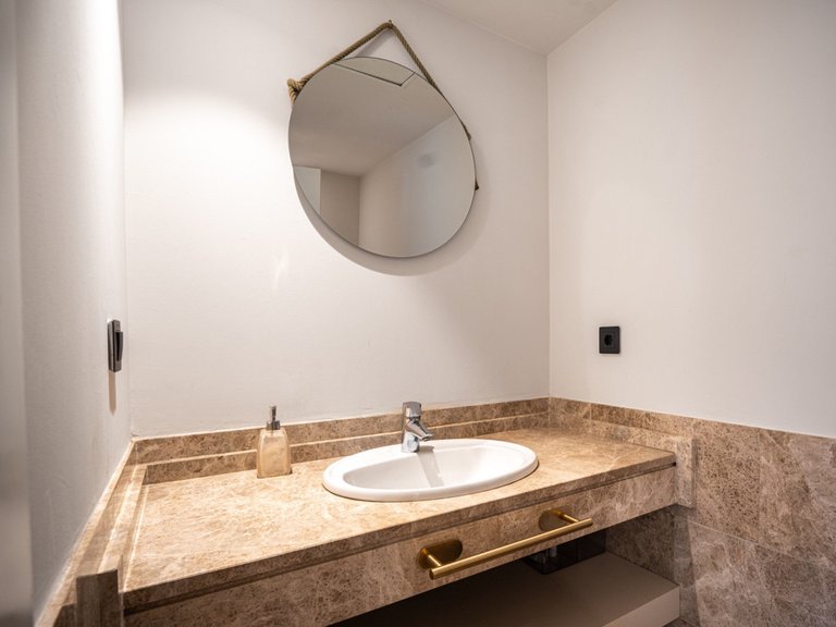 Villa for Sale in Marbella, Malaga 32
