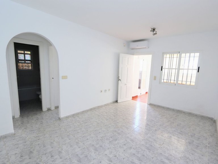 Apartment for Sale in Playa Flamenca, Alicante 6